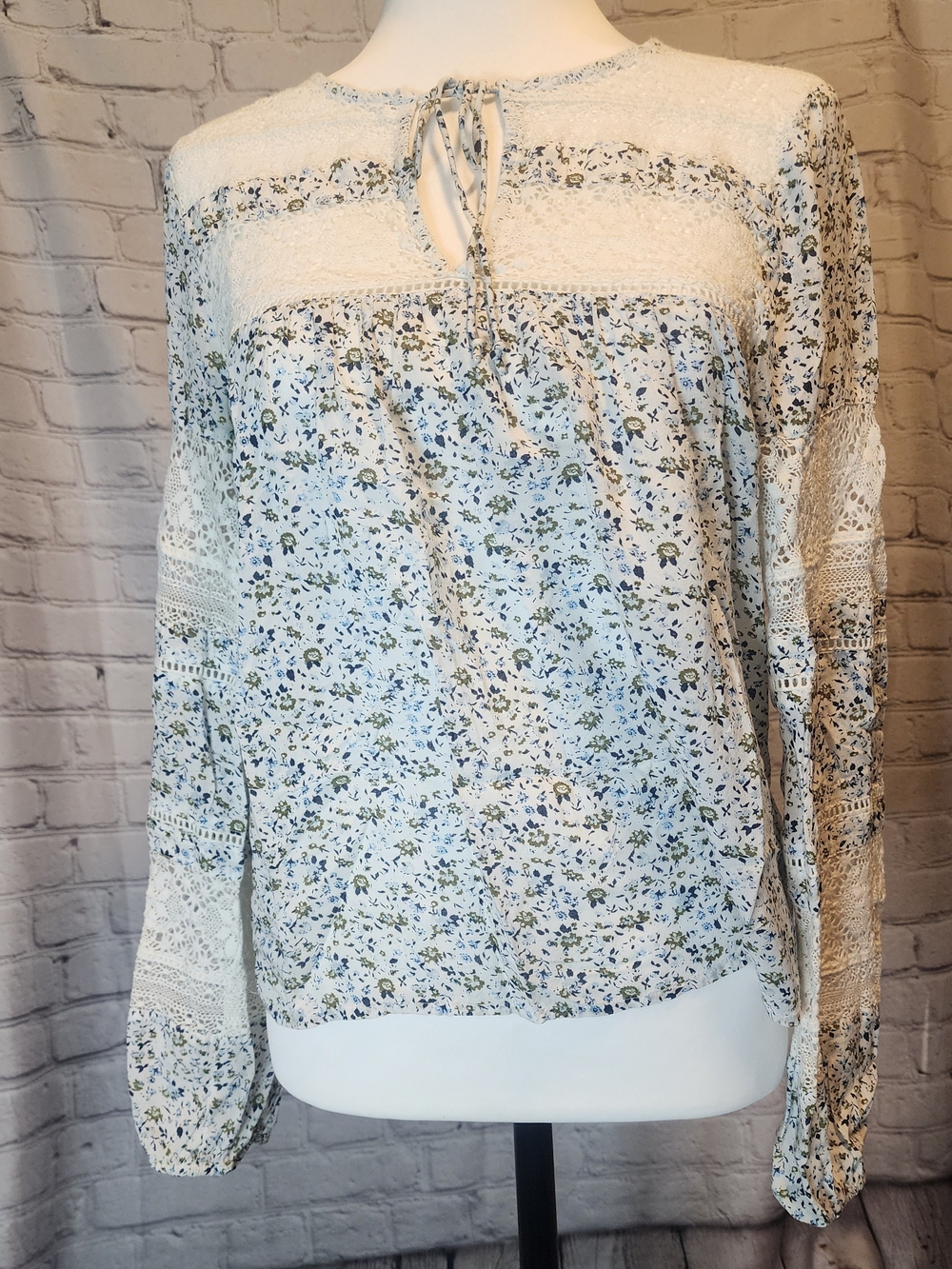 Lucky Brand Light Blue Floral Lace Yoke Long-Sleeve Top